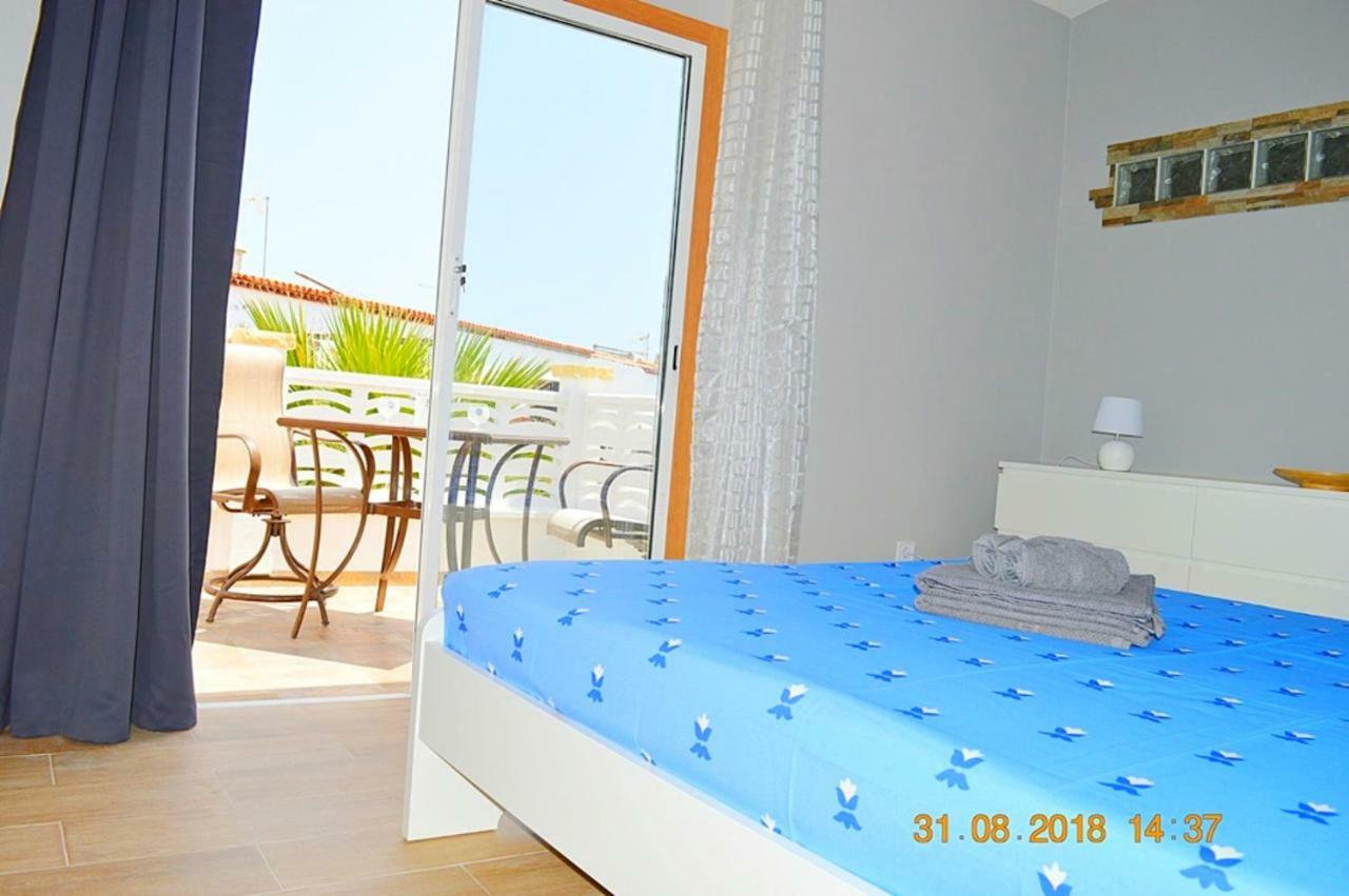 קוסטה דל סילנסיו New Renovated Duplex Near The Ocean Located In Tenerife Sur מראה חיצוני תמונה