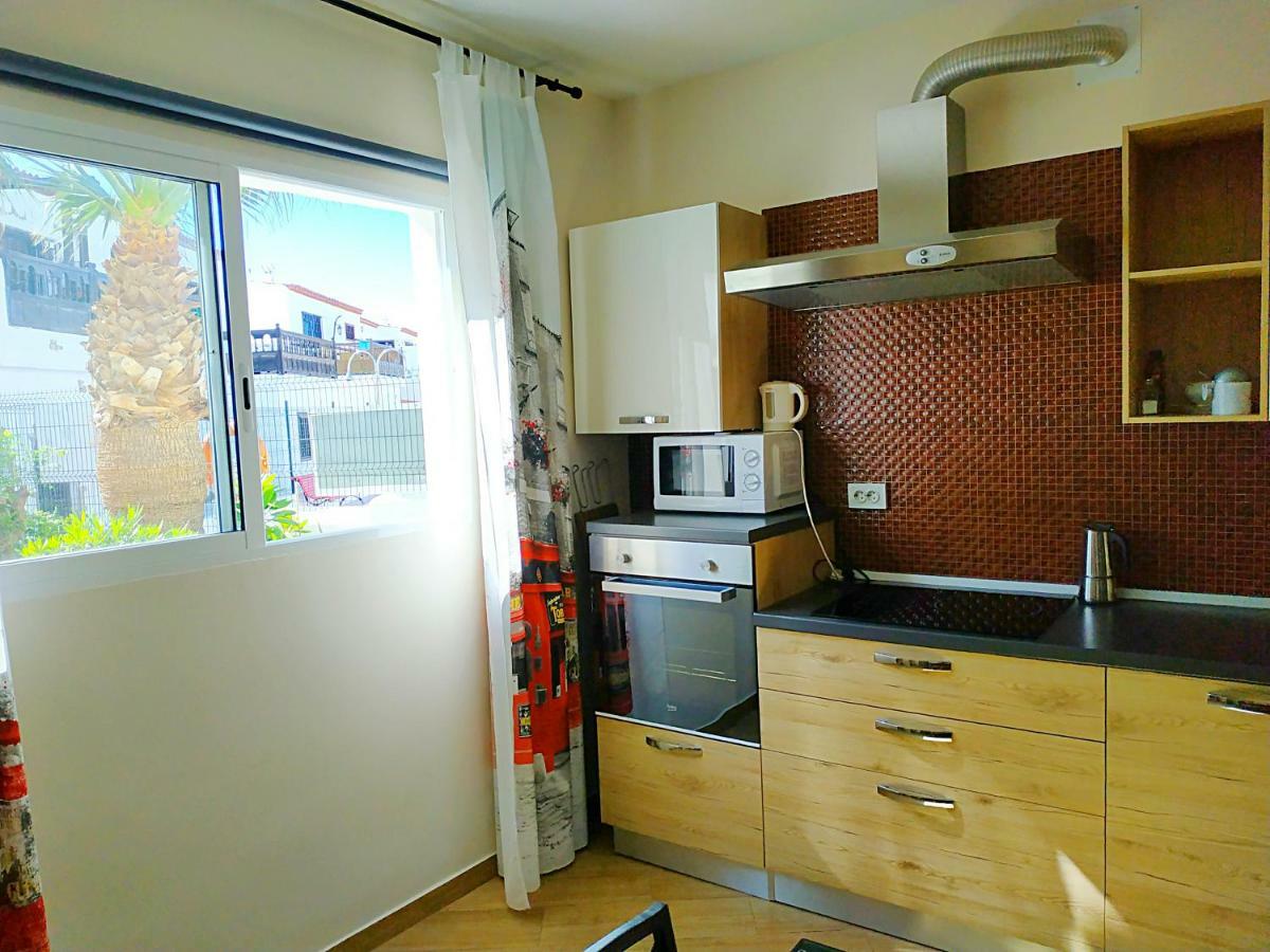 קוסטה דל סילנסיו New Renovated Duplex Near The Ocean Located In Tenerife Sur מראה חיצוני תמונה